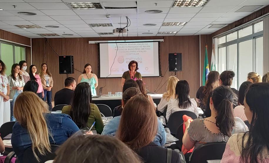 Profissionais que atuam em UTI neonatal do Paraná são capacitados no Método Canguru