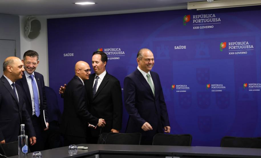 Ratinho Junior se reúne com ministro da Saúde de Portugal para debater tecnologias na área