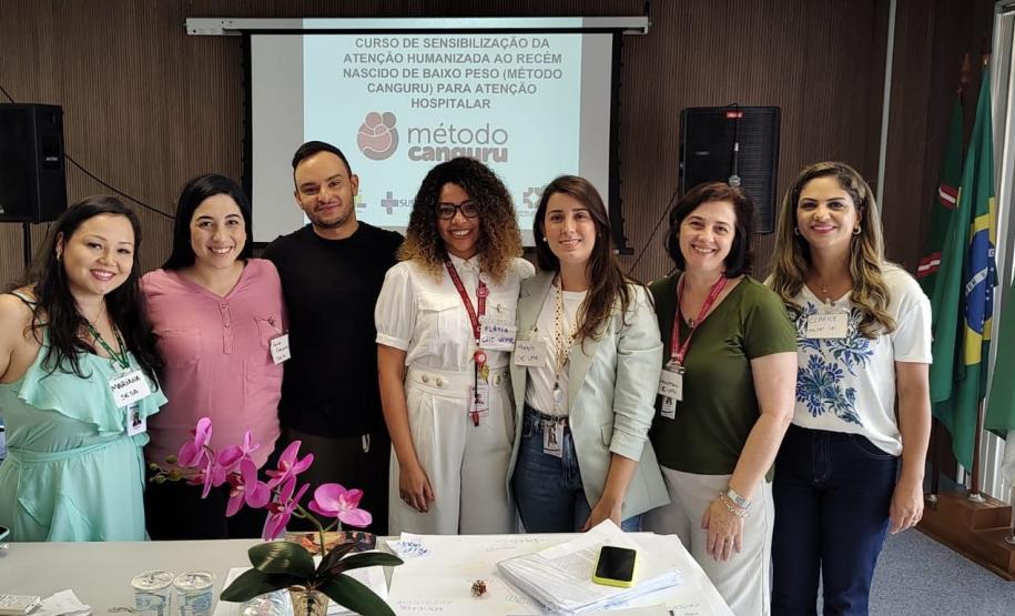 Profissionais que atuam em UTI neonatal do Paraná são capacitados no Método Canguru
