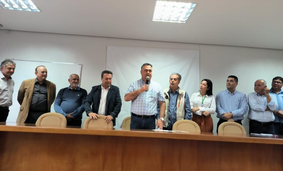 Com equipamentos e novos veículos, Governo do Estado reforça saúde de Umuarama