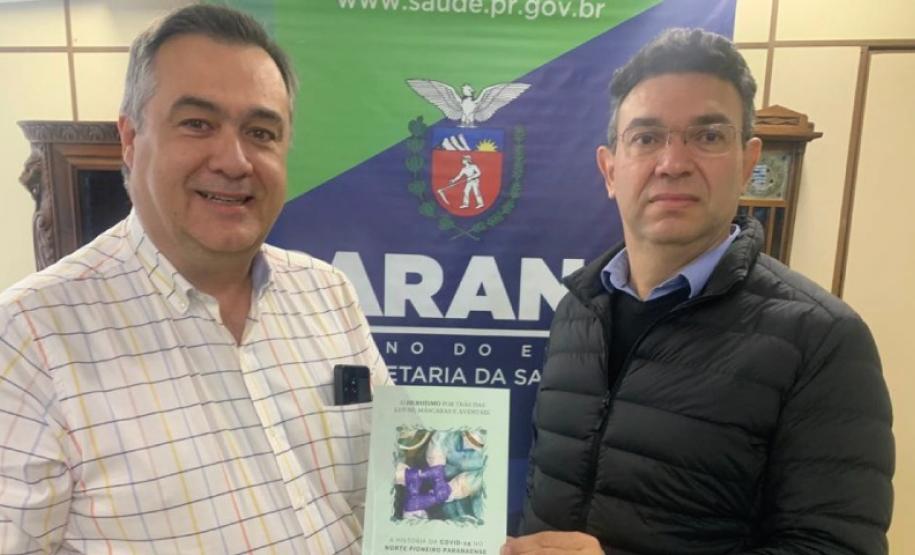 Livro relata bastidores do enfrentamento à Covid-19 em hospital do Norte Pioneiro