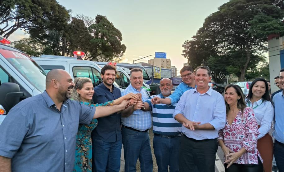 Com equipamentos e novos veículos, Governo do Estado reforça saúde de Umuarama