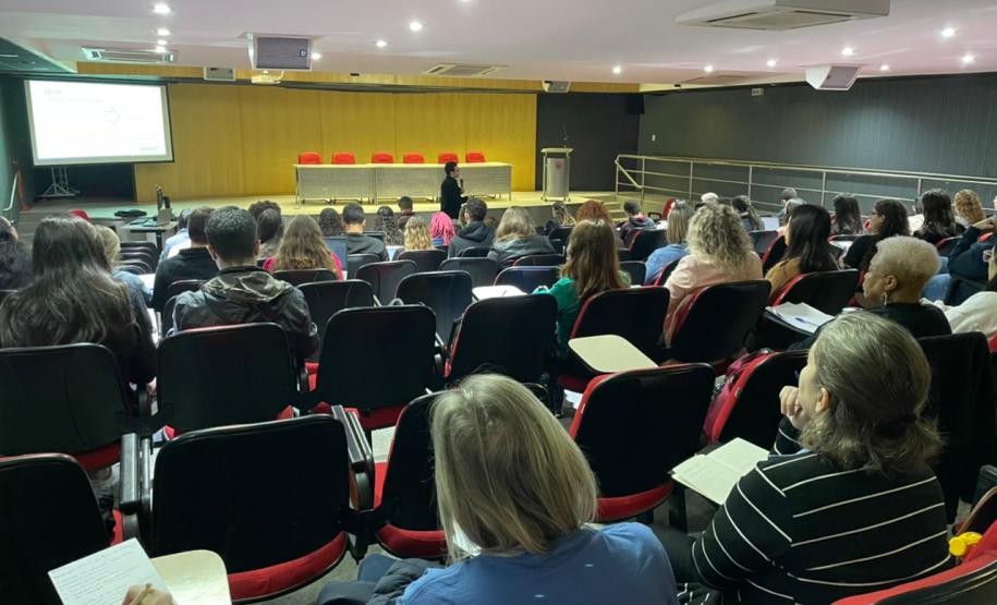Saúde realiza seminário de toxicologia para técnicos e estudantes universitários