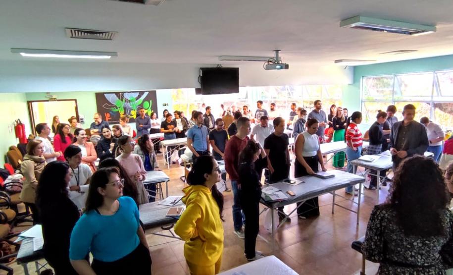 Paraná forma médicos da Atenção Primária para atuar com acupuntura no SUS