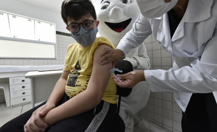 Governo convoca paranaenses para expandir cobertura vacinal