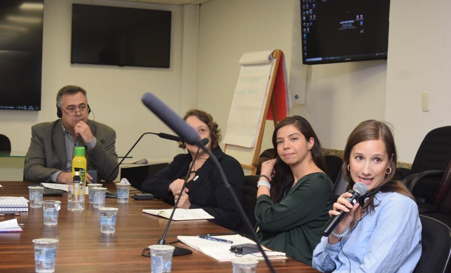 Trabalho do Paraná com síndromes gripais pauta encontro com centro dos EUA