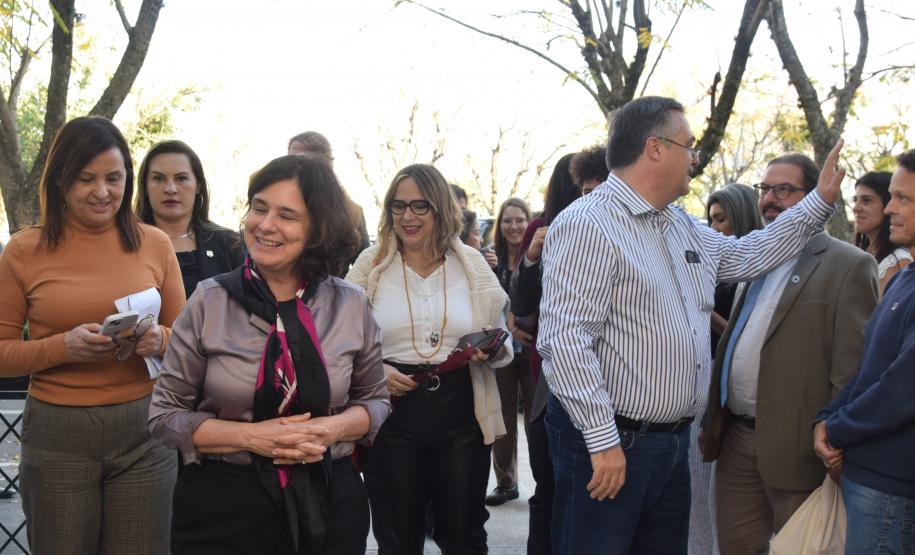 Na Sesa, ministra da Saúde destaca parceria com o Estado para o SUS no Paraná