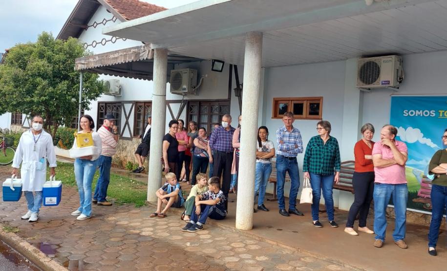 Mais de 500 doses da vacina contra meningite foram aplicadas no fim de semana no Oeste