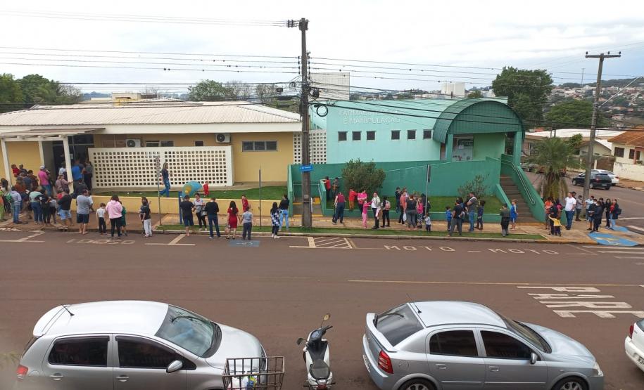 Mais de 500 doses da vacina contra meningite foram aplicadas no fim de semana no Oeste