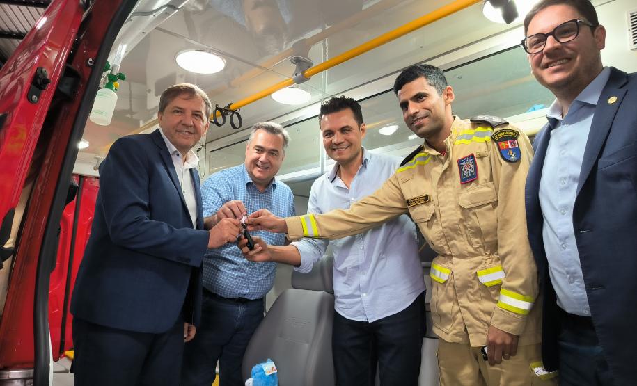 Governo reforça atendimento do Siate com novas ambulâncias para Foz do Iguaçu e Medianeira