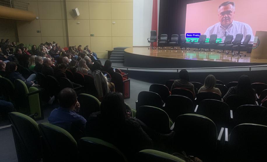 Governo lança caderneta de saúde do idoso e novas versões para as crianças e gestantes