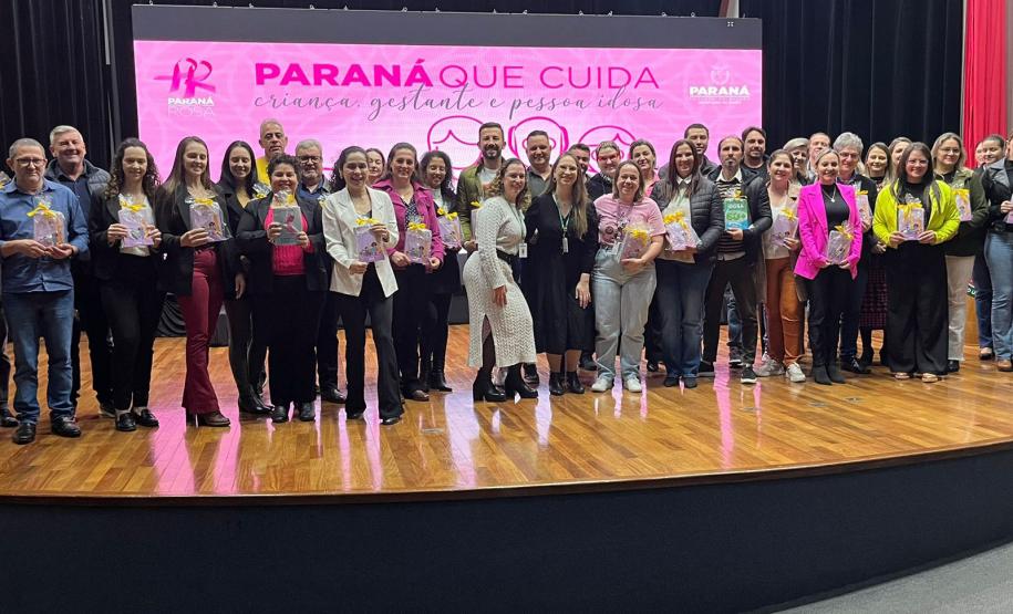 Governo lança caderneta de saúde do idoso e novas versões para as crianças e gestantes