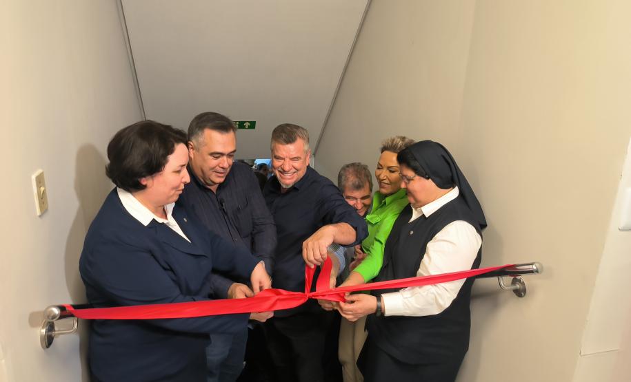 Com apoio do Estado, Hospital da Providência de Apucarana inaugura nova ala de UTI