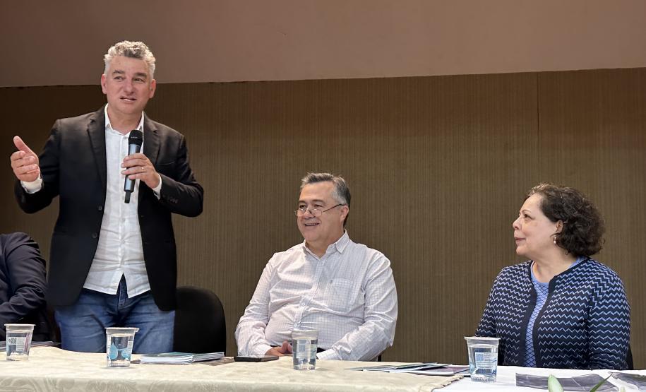 Saúde apresenta novas Cadernetas do Idoso, Crianças e Gestantes na Grande Curitiba