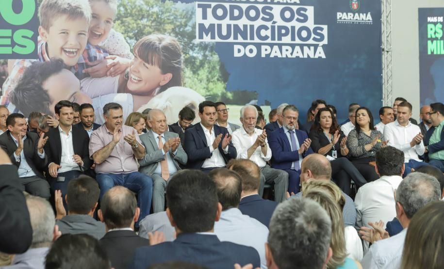 Estado repassa mais de R$ 240  milhões aos 399 municípios para ações de saúde