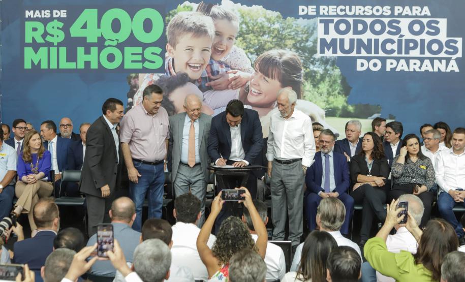 Estado repassa mais de R$ 240  milhões aos 399 municípios para ações de saúde