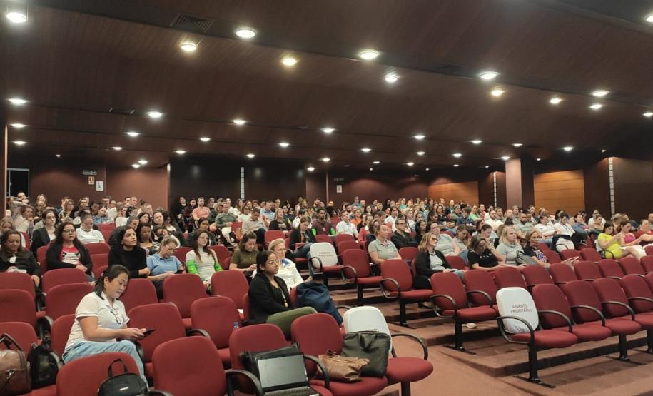 Secretaria da Saúde capacita profissionais da região Oeste no cuidado à pessoa idosa