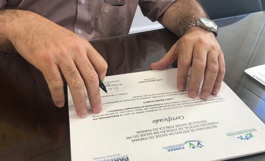 Saúde forma 34 novos especialistas em enfermagem obstétrica