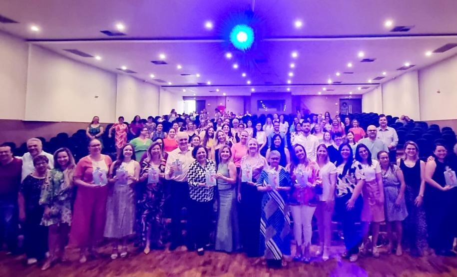 Saúde apresenta cadernetas de idosos, gestantes e crianças a cidades do Norte e Noroeste