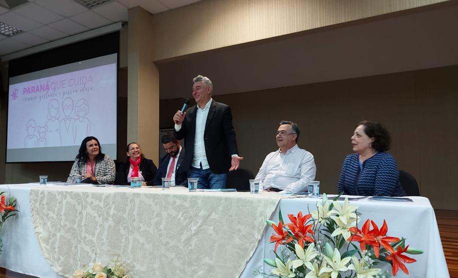 Saúde apresenta novas Cadernetas do Idoso, Crianças e Gestantes na Grande Curitiba