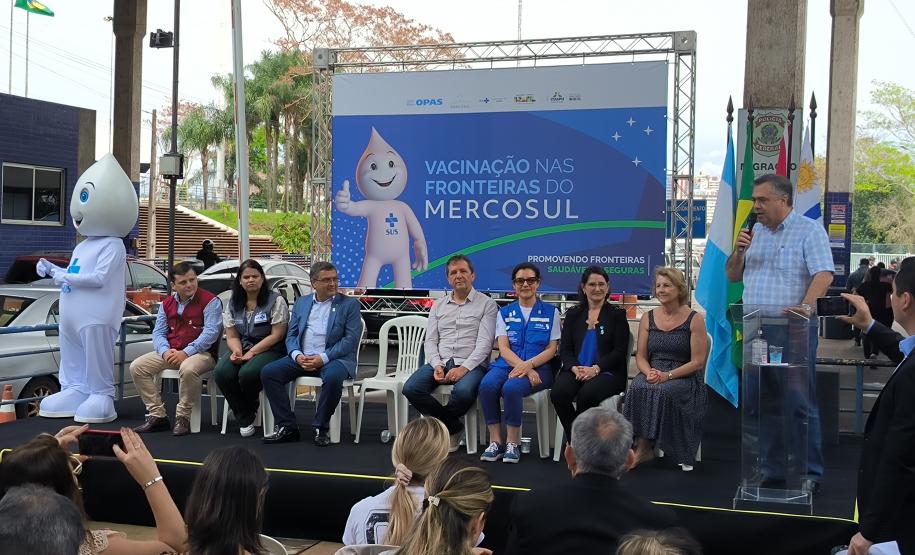 Projeto ''Fronteiras Saudáveis e Seguras do Mercosul'' promove ação de vacinação na Tríplice Fronteira de Foz do Iguaçu