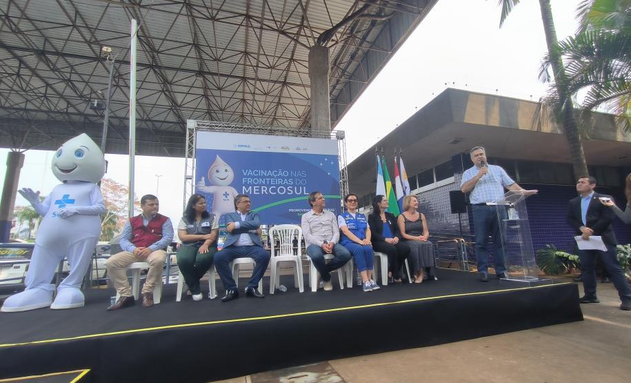 Projeto ''Fronteiras Saudáveis e Seguras do Mercosul'' promove ação de vacinação na Tríplice Fronteira de Foz do Iguaçu