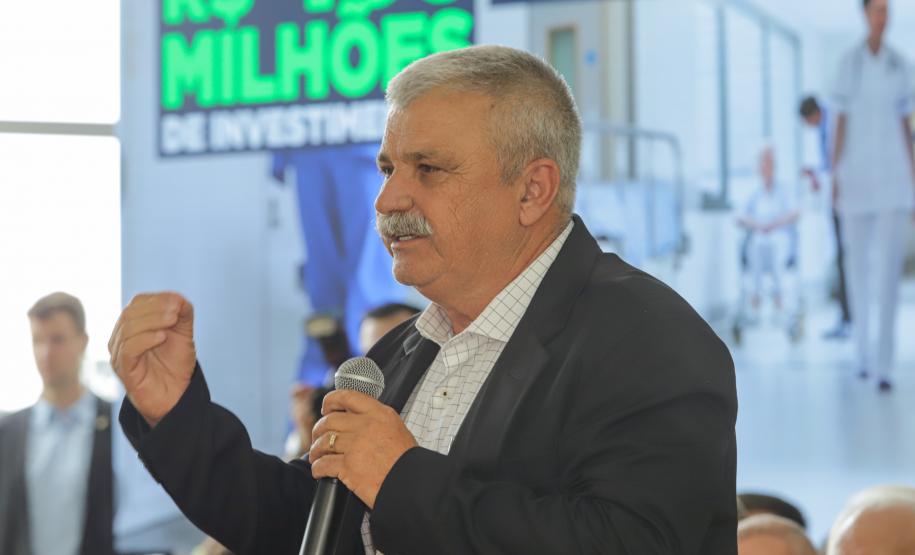 Governador libera mais R$ 403 milhões para a saúde e entrega novos carros e ambulâncias