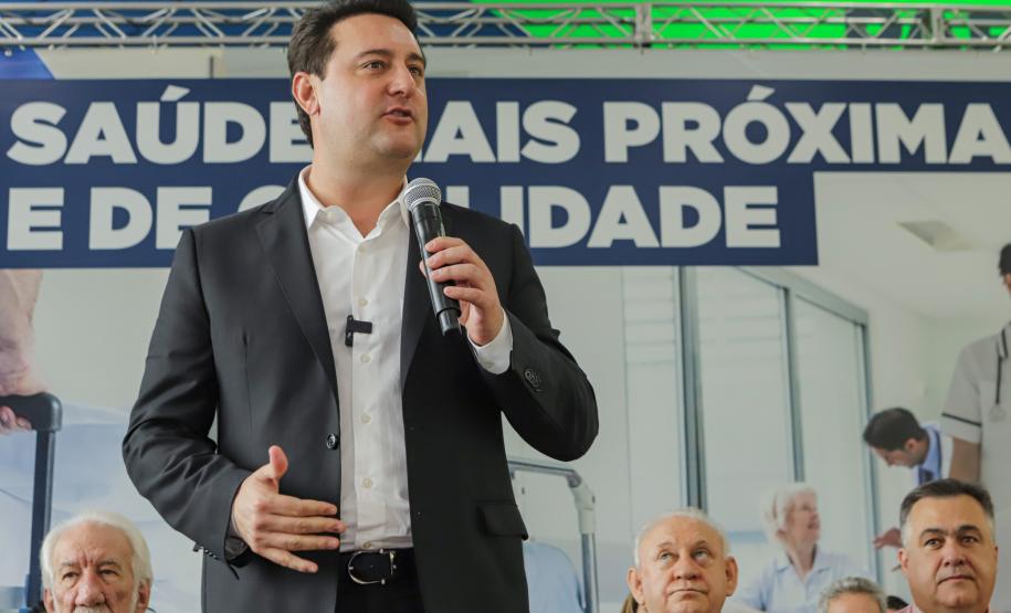 Governador libera mais R$ 403 milhões para a saúde e entrega novos carros e ambulâncias