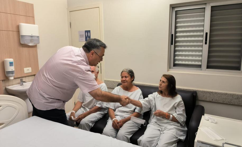 Opera Paraná promove cirurgias em Londrina e triagens em Campo Mourão