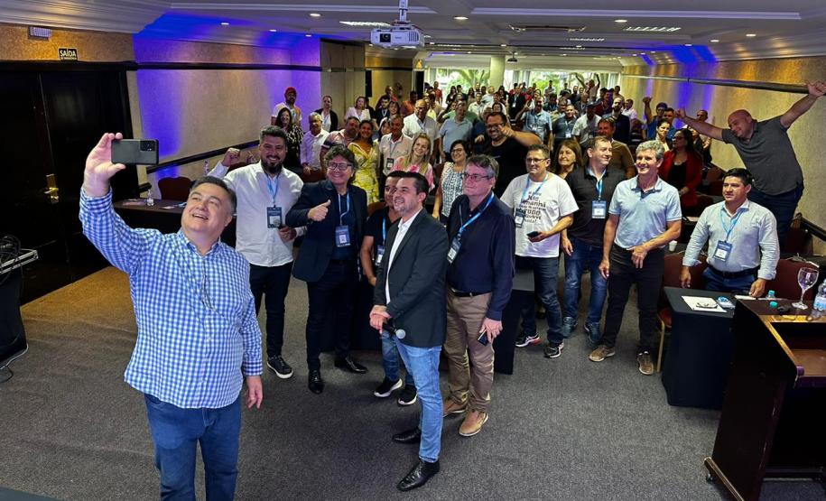 Saúde apresenta dados de vacinação e investimentos no X Encontro da Acamop