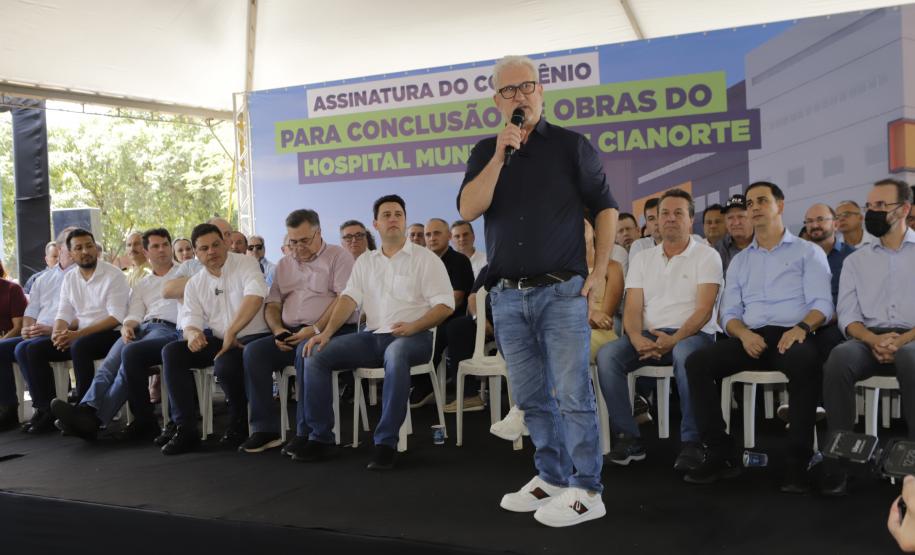 O governador Carlos Massa Ratinho Junior assinou convênio para a conclusão das obras do Hospital de Cianorte