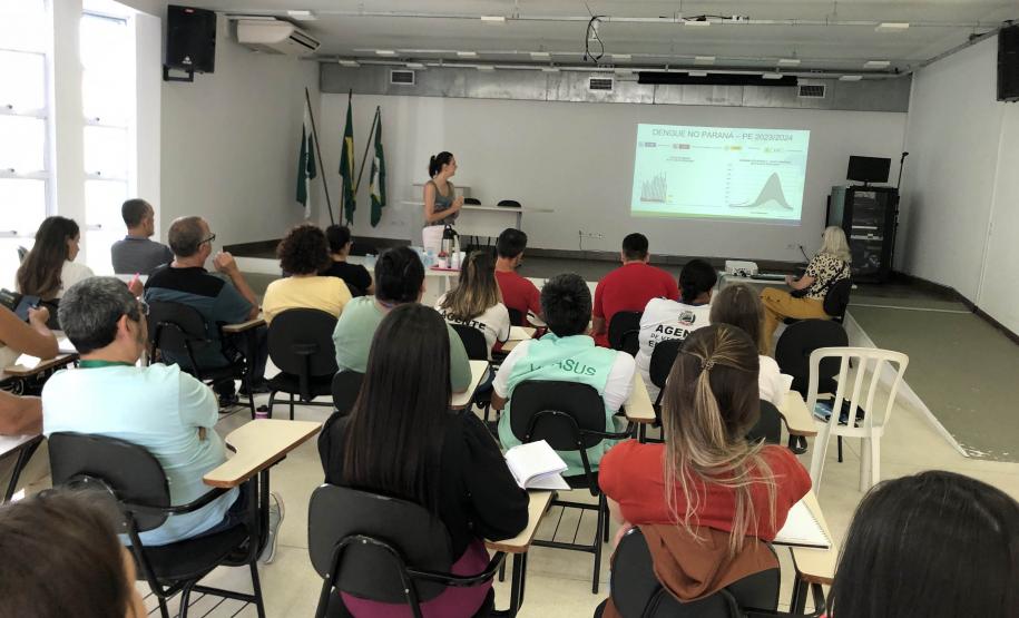 Saúde e municípios definem estratégias de combate à dengue no Litoral