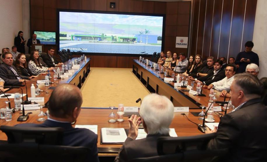 Governo e Landis+Gyr firmam compromisso para novos projetos de obras na saúde