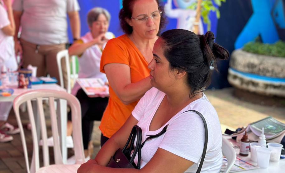 Sesa realiza ações em alusão ao Novembro Azul no calçadão de Londrina
