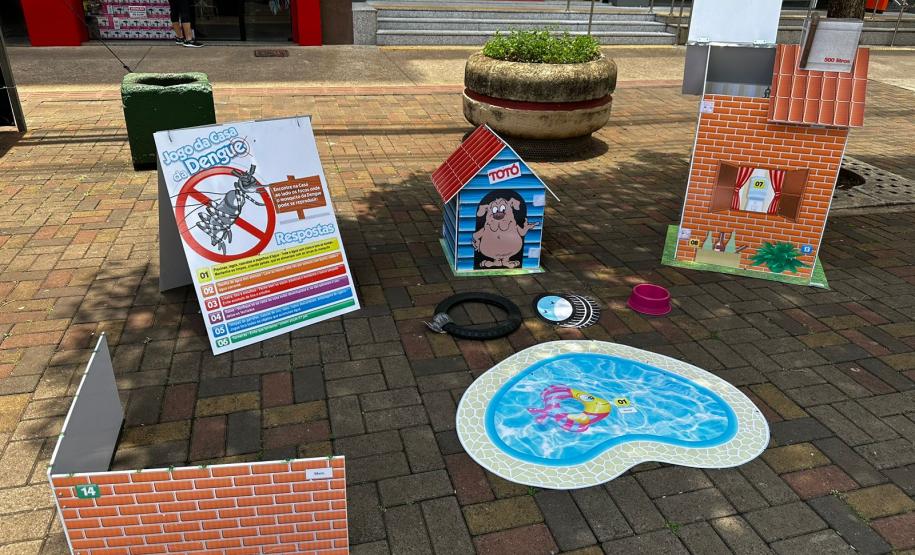 Sesa realiza ações em alusão ao Novembro Azul no calçadão de Londrina