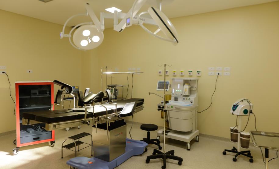 Após investimento de R$ 16,4 milhões, governador inaugura Hospital de Cornélio Procópio