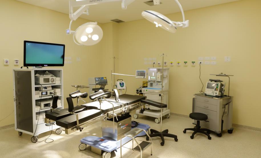 Após investimento de R$ 16,4 milhões, governador inaugura Hospital de Cornélio Procópio