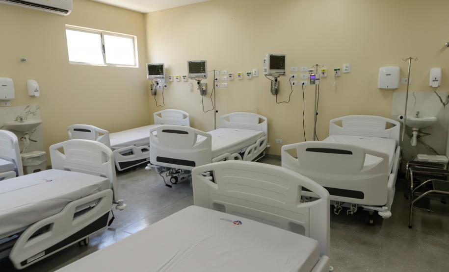 Após investimento de R$ 16,4 milhões, governador inaugura Hospital de Cornélio Procópio