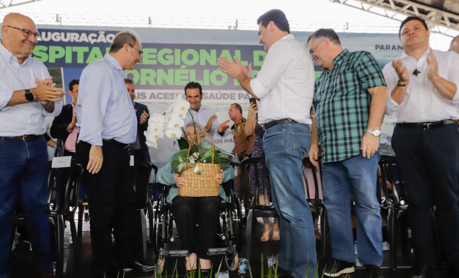 Após investimento de R$ 16,4 milhões, governador inaugura Hospital de Cornélio Procópio