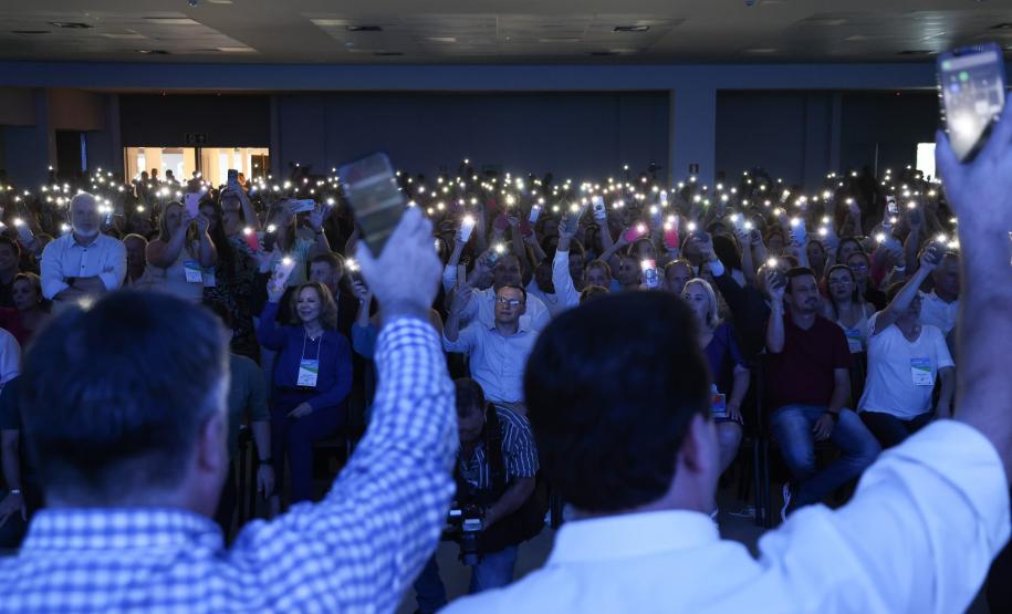 Governador anuncia R$ 1 bilhão para fortalecer a saúde no Paraná