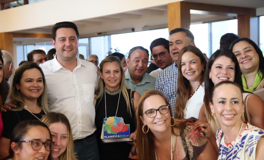 Governador anuncia R$ 1 bilhão para fortalecer a saúde no Paraná