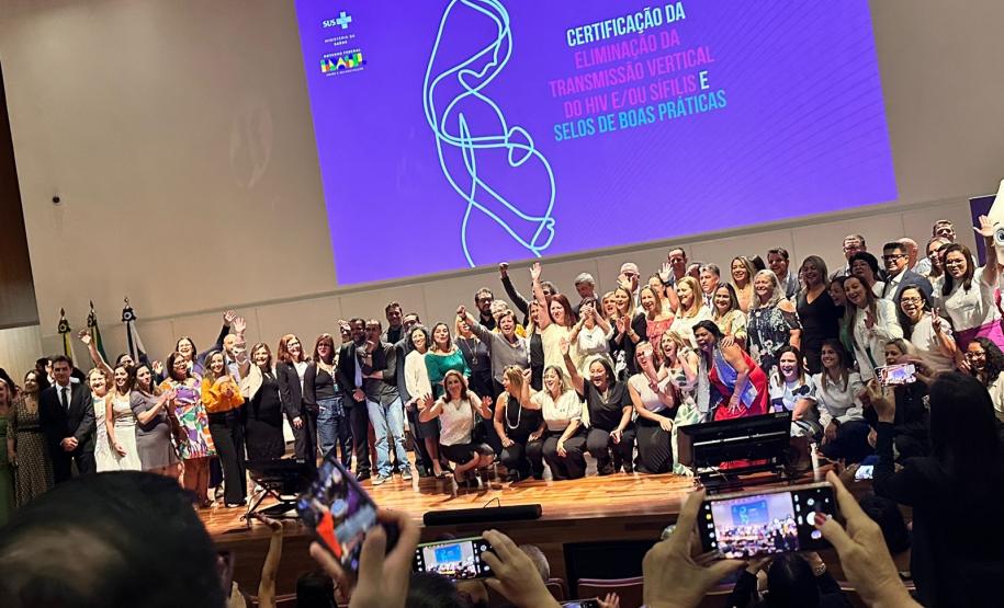 Paraná recebe certificação da eliminação do HIV e selo bronze por controle da sífilis