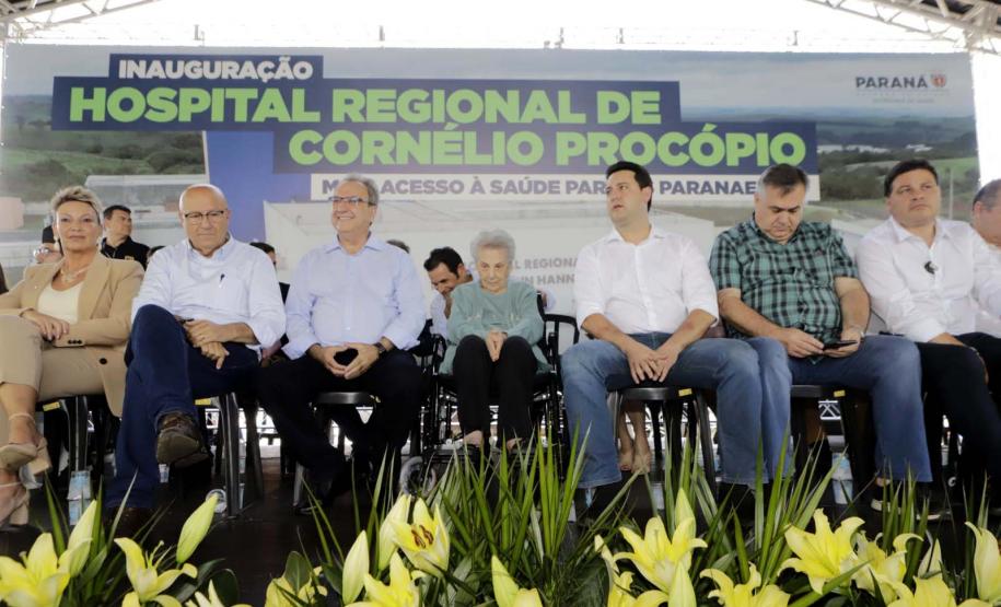 Após investimento de R$ 16,4 milhões, governador inaugura Hospital de Cornélio Procópio