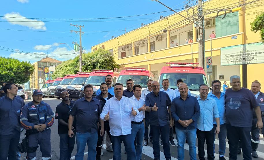 Estado entrega sete novas ambulâncias para reforçar o Samu do Norte Pioneiro