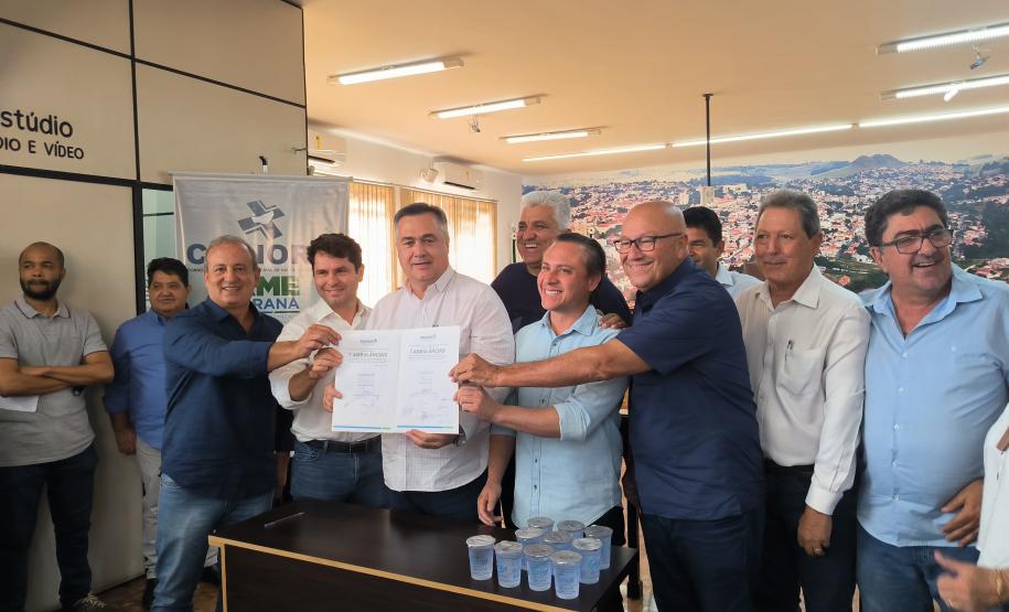 Estado entrega sete novas ambulâncias para reforçar o Samu do Norte Pioneiro