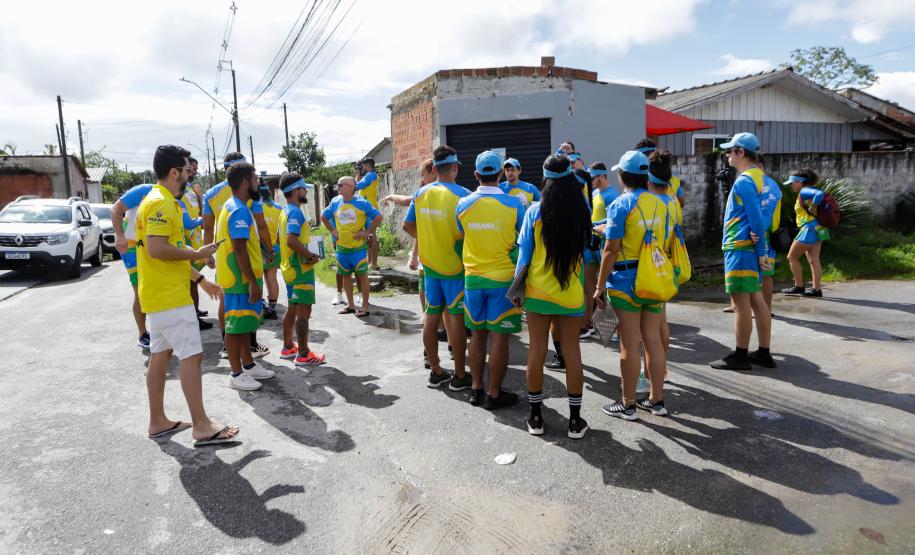 Mais de 300 profissionais trabalham na conscientização contra a dengue no Litoral