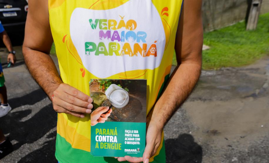 Mais de 300 profissionais trabalham na conscientização contra a dengue no Litoral