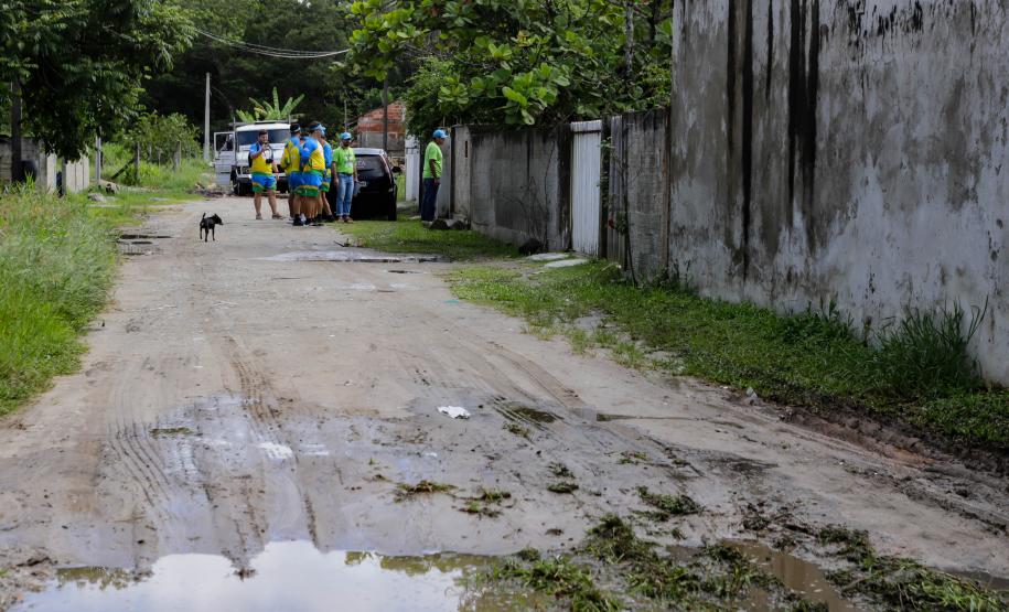 Mais de 300 profissionais trabalham na conscientização contra a dengue no Litoral