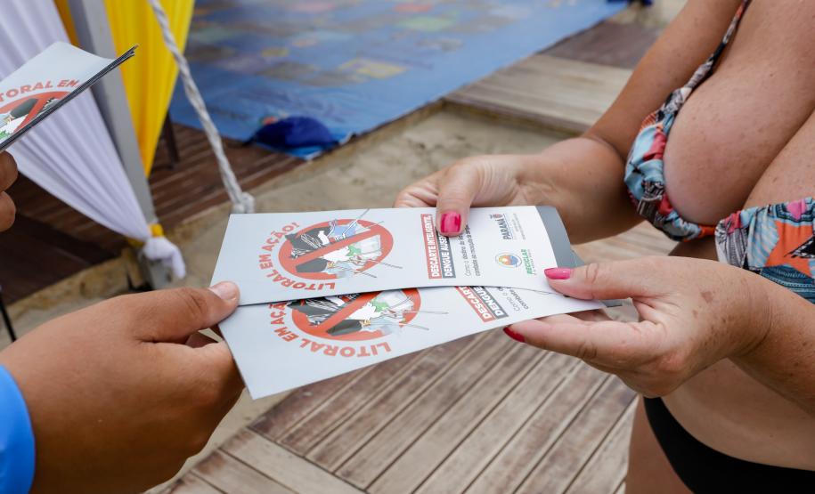 Mais de 300 profissionais trabalham na conscientização contra a dengue no Litoral