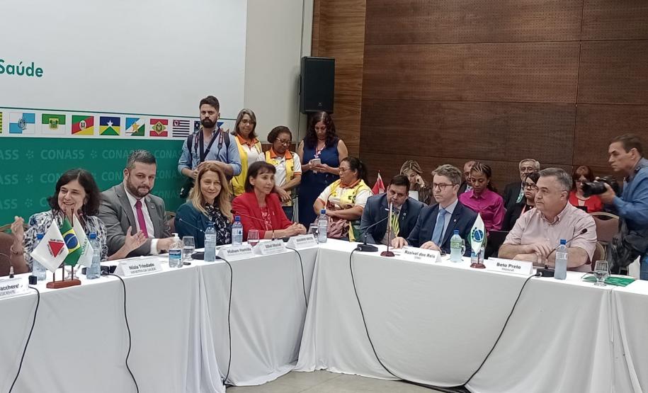 Secretário debate Dia D de combate à dengue e estratégias com Ministério da Saúde